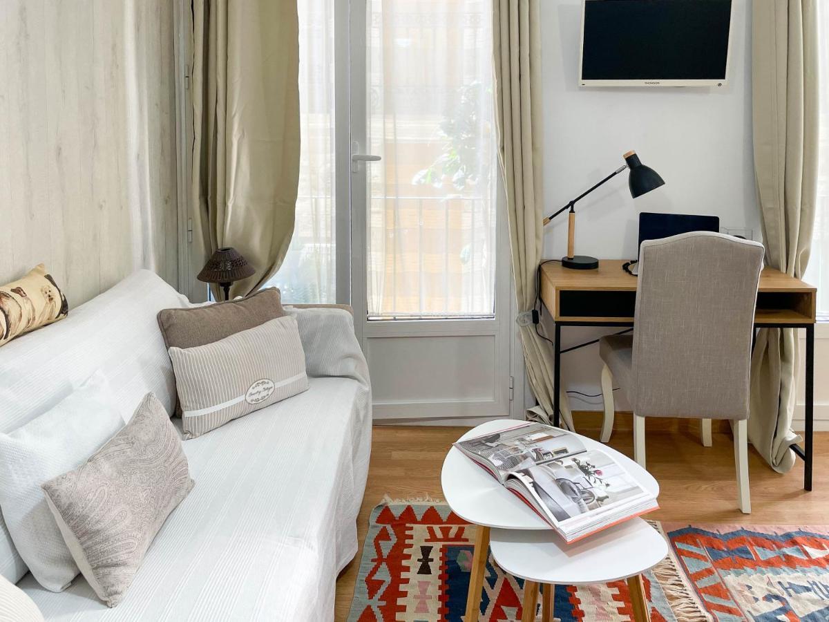 Apartamento Con Mucho Encanto En Pleno Centro Alicante Luaran gambar