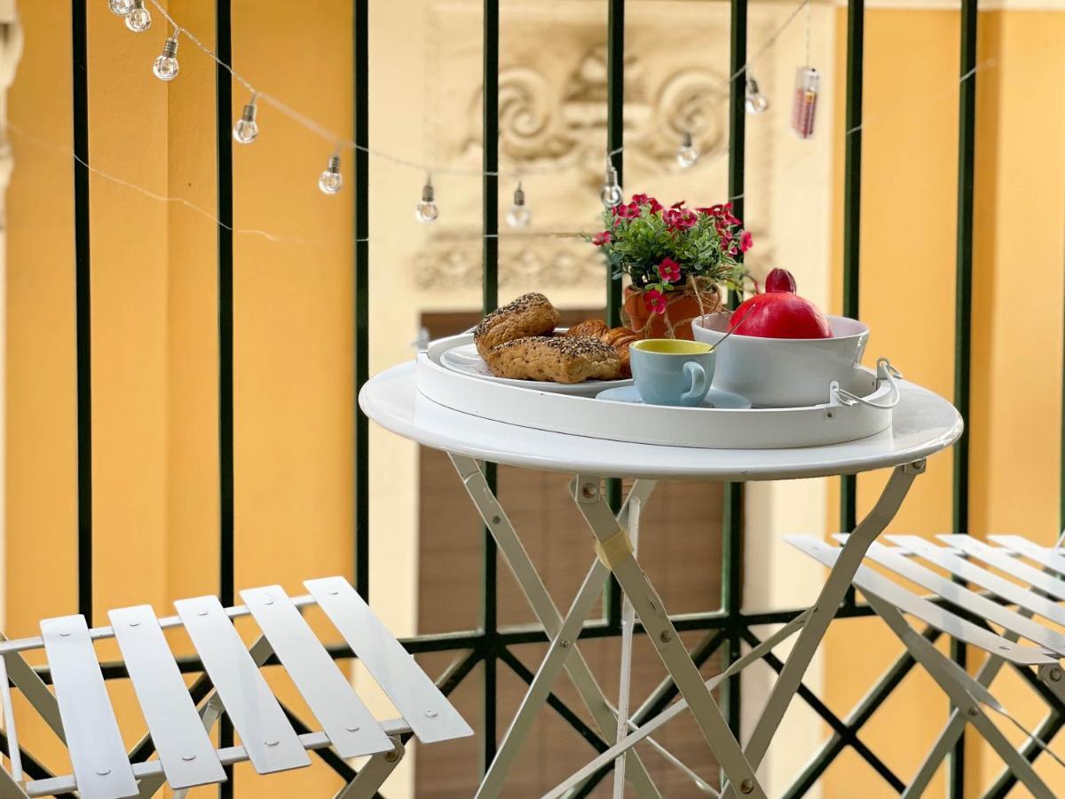 Apartamento Con Mucho Encanto En Pleno Centro Alicante Luaran gambar