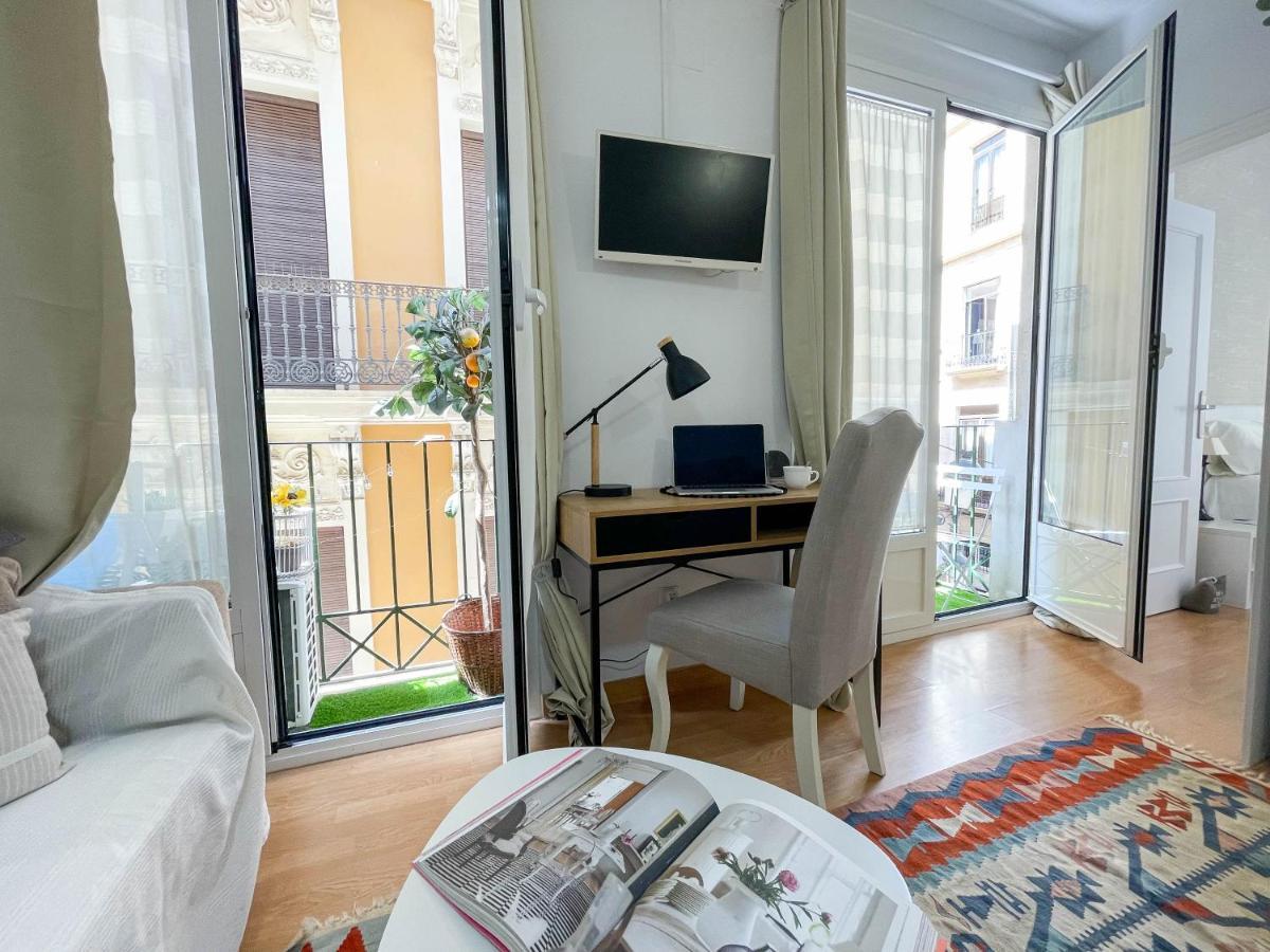Apartamento Con Mucho Encanto En Pleno Centro Alicante Luaran gambar