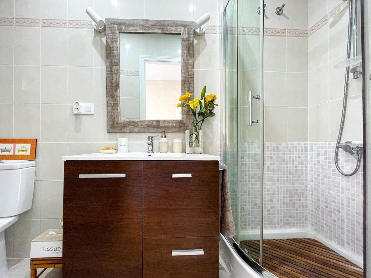 Apartamento Con Mucho Encanto En Pleno Centro Alicante Luaran gambar